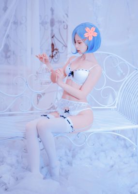 美少女晕崽 – 蕾姆