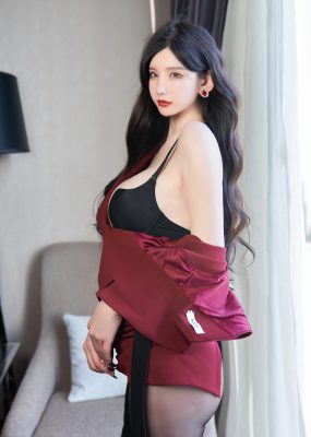 秀人网 No.4877 周于希Sally 美腿黑丝外围约啪