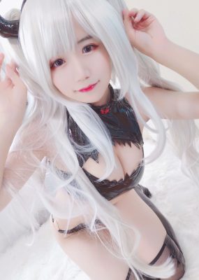 网红COS 小仓千代w – 魅魔2