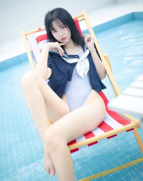 网红COS 柒柒要乖哦 – 清凉夏日