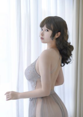 二次元美少女PAKI酱 – 浮沉