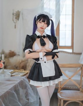 萌系小姐姐蜜汁猫裘 – 女仆