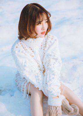 徐cake《新春雪景套图》 秀人网 No.484