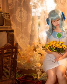 网红COS G44不会受伤 – 八音盒