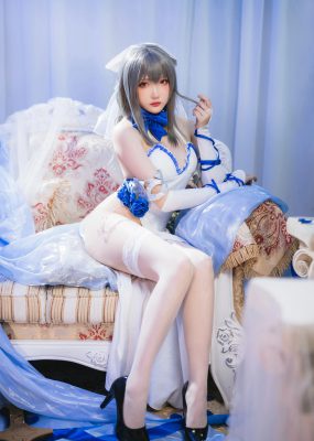Coser瓜希酱福利 – 路易九世礼服