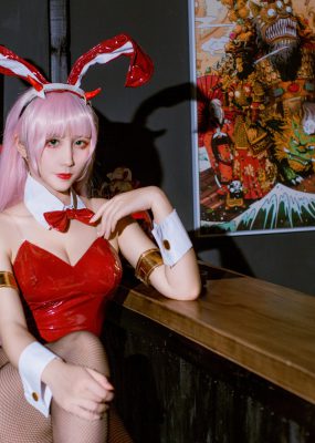 网红COS 九曲Jean – 兔女郎