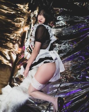 网红COS 柒柒要乖哦 – 女仆の惩戒课