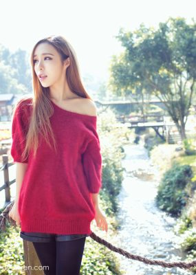 重庆美女游潇潇《旅拍套图》 爱蜜社IMiss Vol.047
