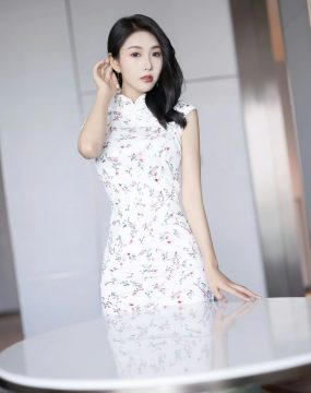 秀人网 No.7279 苏苏阿 旗袍服饰性感写真