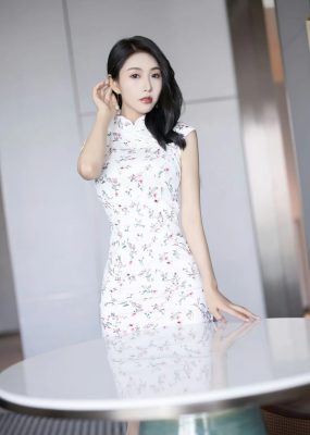 秀人网 No.7279 苏苏阿 旗袍服饰性感写真