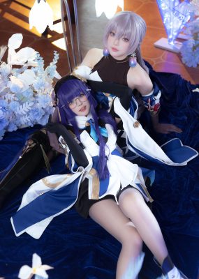 网红COS w百合欧皇子w – 佩拉