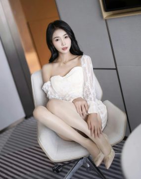 秀人网 No.6974 苏苏阿 白色比基尼性感写真1