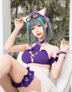 微博妹子Momoko葵葵 – 柴郡水着