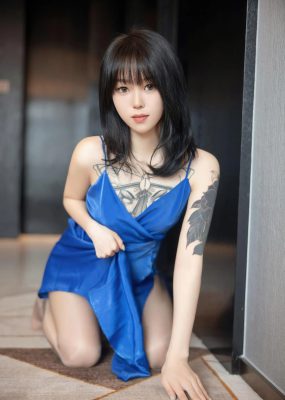 秀人网 No.5165 奶瓶. 吊带裙美腿