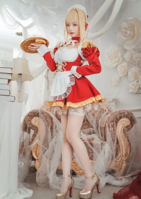 网红COS 雯妹 尼禄女仆