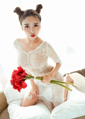 李梓熙《性感E罩杯巨乳美女》 秀人网XIUREN No.985
