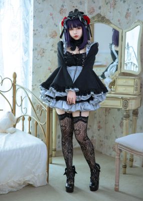网红COS G44不会受伤 – 替身人偶坠入爱河