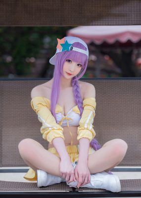 南宫 – 性感魔女
