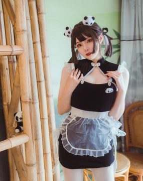 Natsuko夏夏子 – 熊猫女仆