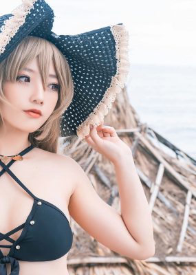 Messie Huang – Jean Bart swimsuit