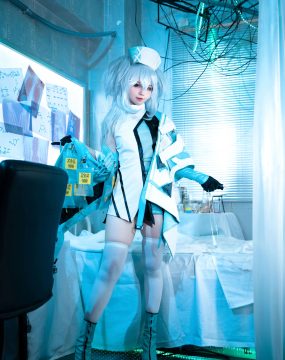 网红COS G44不会受伤 – PA-15 芙洛伦