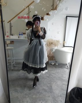 阳光美少女萌芽儿o0 透明女仆