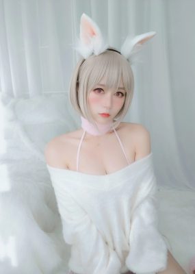 Coser小姐姐白银 小白兔