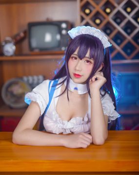 网红COS 九曲Jean 加藤惠女仆