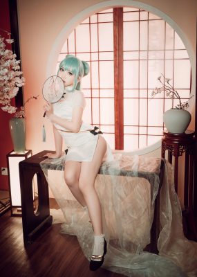 可爱人气Coser面饼仙儿 – 初音旗袍