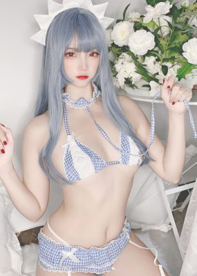 人气Coser二佐Nisa – 蓝格比基尼女仆