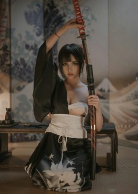 您的蛋蛋 – 黑帮大小姐