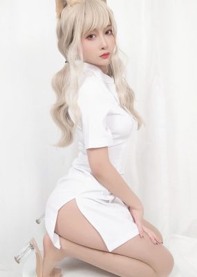网红COS 洛璃LoLiSAMA – 橘猫护士