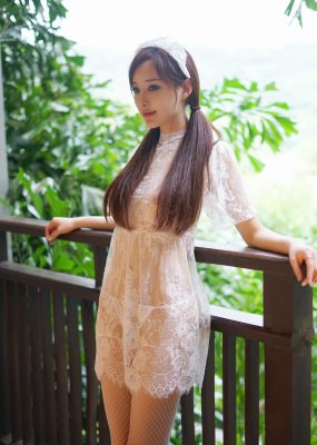 土肥圆矮挫穷《透视蕾丝女仆装》 尤蜜荟YouMi VOL.052