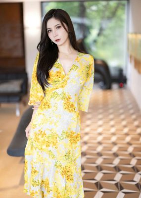 XIAOYU 语画 Vol.1066 小蛮妖Yummy 诱人原色丝袜贵州旅拍写真