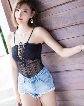 杨晨晨sugar《性感的牛仔短裤勾勒出美臀诱惑》 爱蜜社IMiss Vol.228