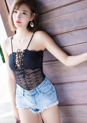 杨晨晨sugar《性感的牛仔短裤勾勒出美臀诱惑》 爱蜜社IMiss Vol.228