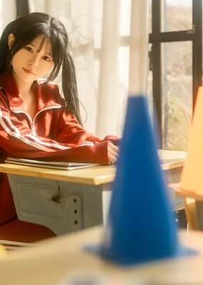 rua阮阮 – 课间阳光-红色校服