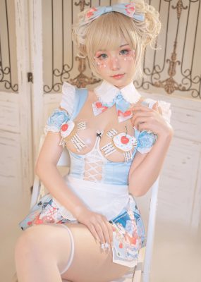 爆机少女喵小吉 – 秘密茶会