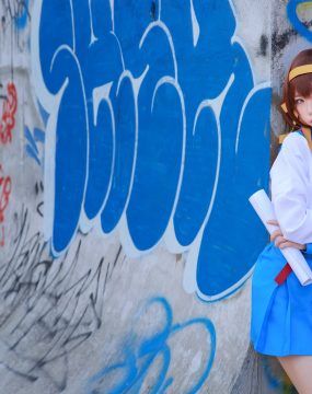 网红COS G44不会受伤 – 凉宫 制服
