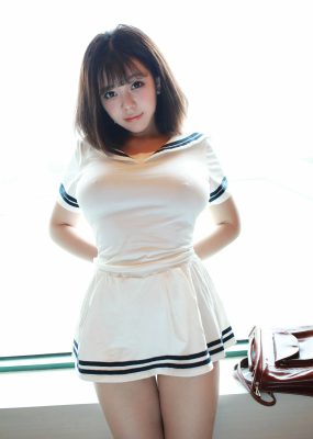 刘飞儿Faye《运动装大胸少女》 秀人网 No.390