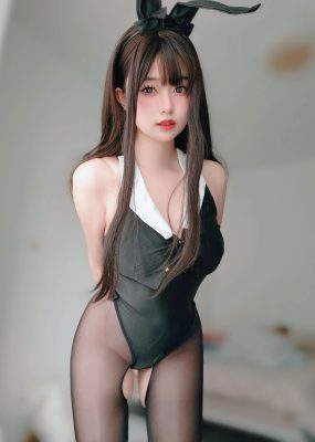 微密圈 女主K – 黑丝兔女郎