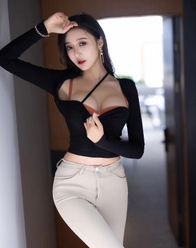 语画界 VOL.762 王馨瑶yanni 内衣丝袜女神约拍