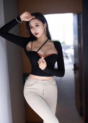 语画界 VOL.762 王馨瑶yanni 内衣丝袜女神约拍