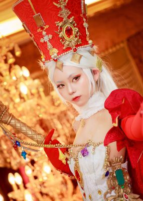 网红COS G44不会受伤 – 教皇
