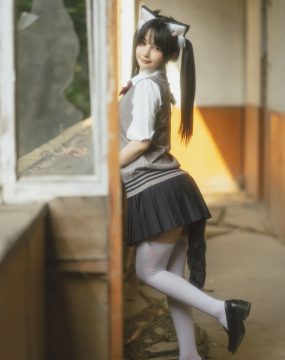桜井宁宁 – 废墟JK