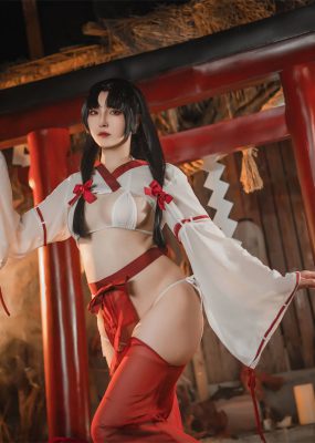 Natsuko夏夏子 – 祈愿巫女