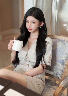 秀人网 No.7157 周于希Sally 主题《女律师的寂寞》厦门旅拍