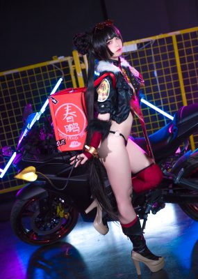网红COS G44不会受伤 – 春鹏饺子外卖小妹