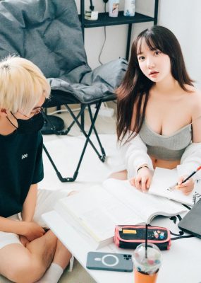 [LOOZY] Yeeun – Rrivate tutor