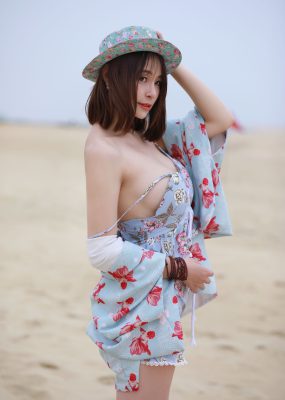 奈奈Fox《海边沙滩系列》 秀人网XIUREN No.766